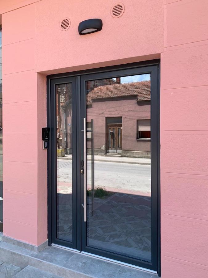 Pink House Apartments Jagodina Dış mekan fotoğraf