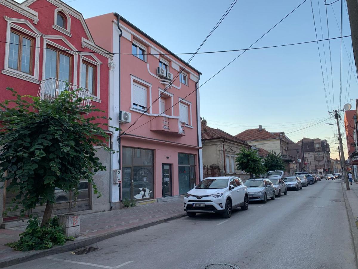 Pink House Apartments Jagodina Dış mekan fotoğraf