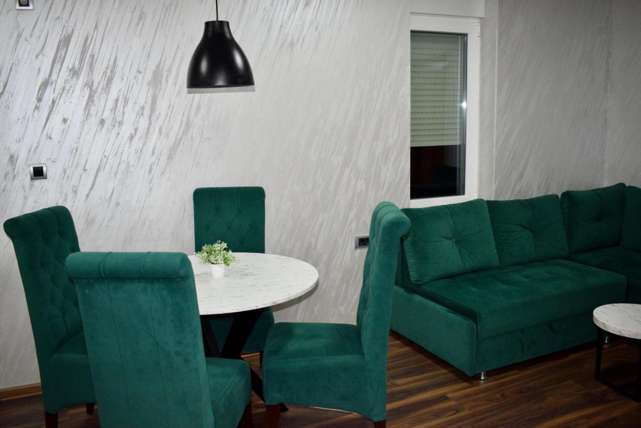 Pink House Apartments Jagodina Dış mekan fotoğraf